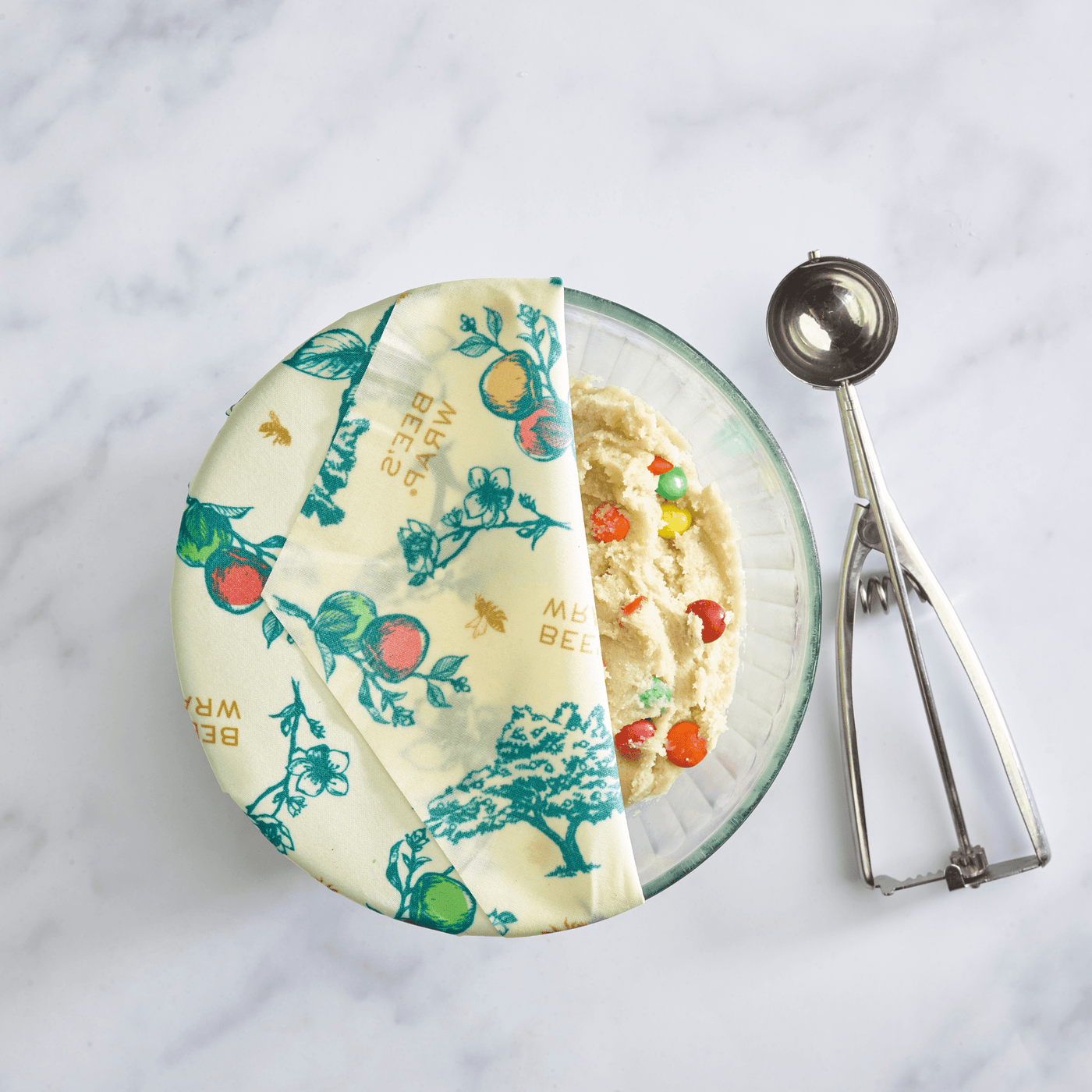 https://www.beeswrap.com/cdn/shop/files/HexHuggerBowlCovers-Small_1400x.png?v=1692898783
