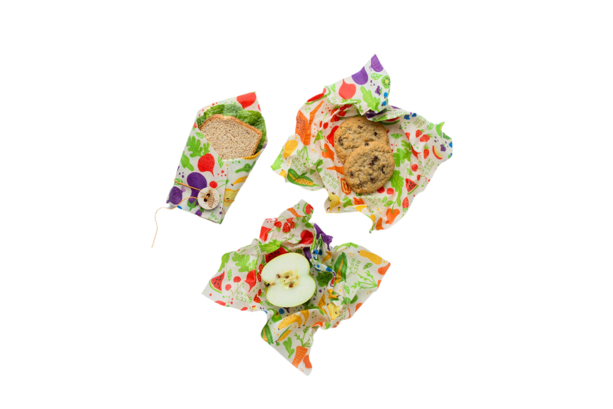 Lunch pack pieces in use holding lunch pattern is Garden Party
